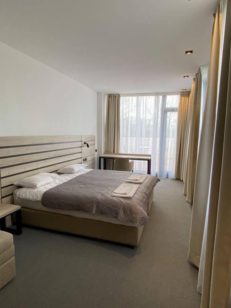 Super Seven Inn Belgrade Room photo