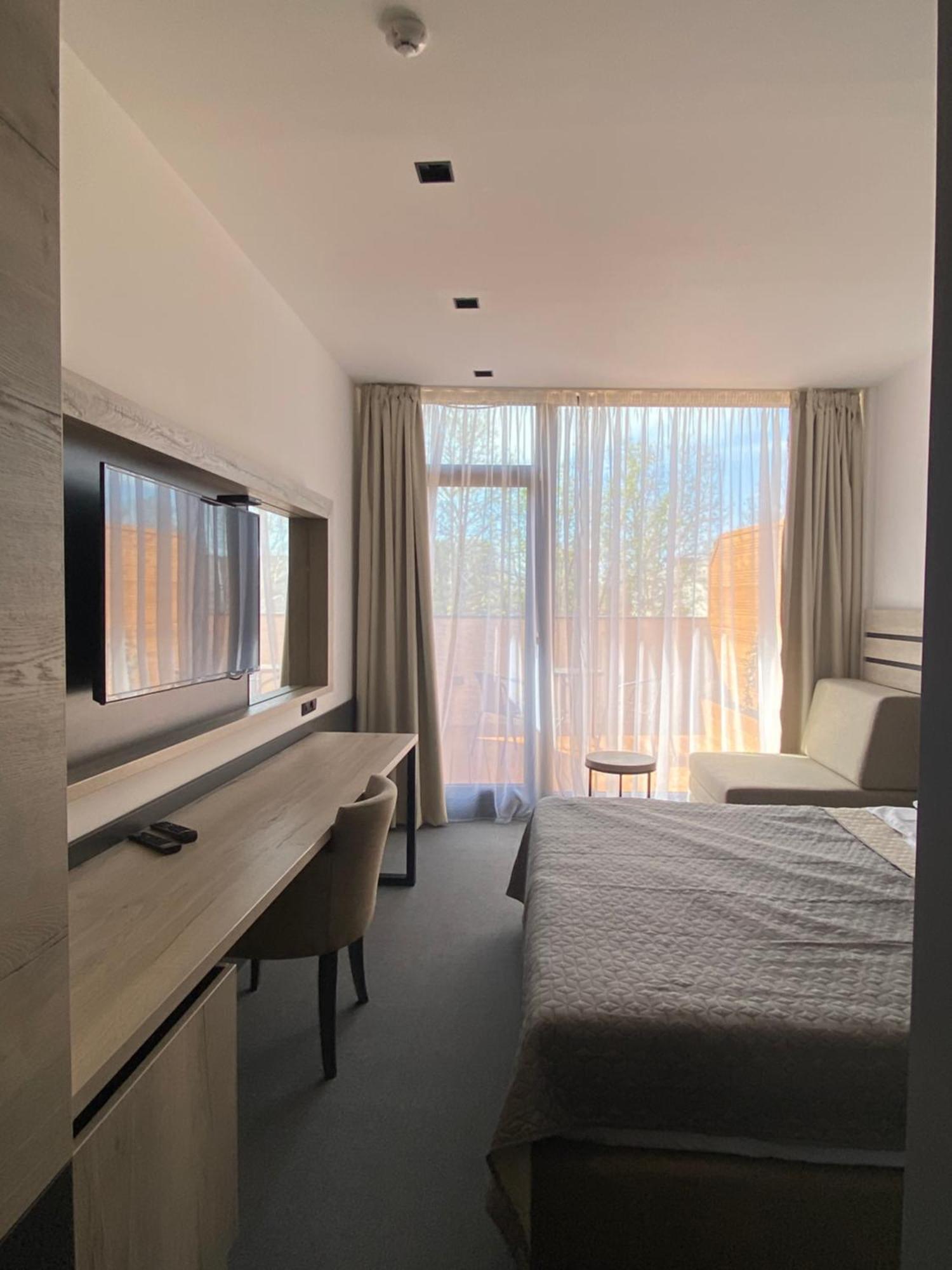 Super Seven Inn Belgrade Room photo