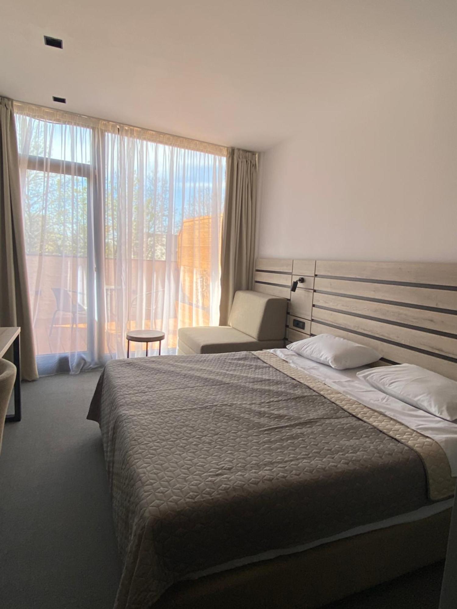 Super Seven Inn Belgrade Room photo