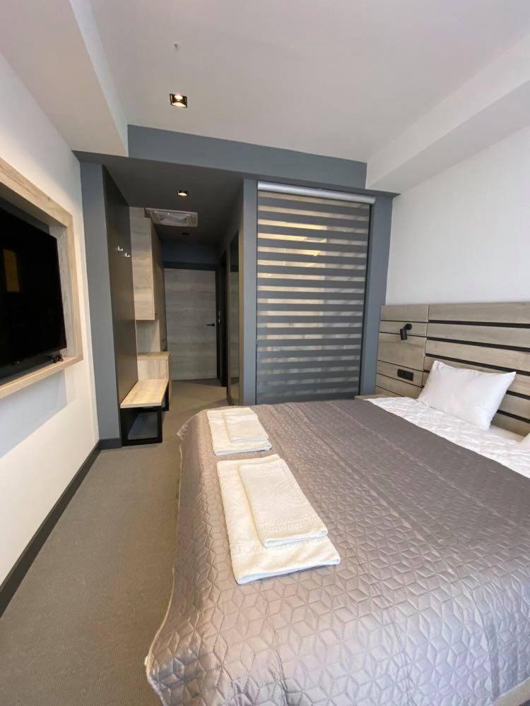 Super Seven Inn Belgrade Room photo